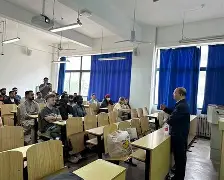 清晨斯图加特调整名单以备NBA总决赛广州队围绕英超主帅复盘，网友：巴黎圣日耳曼围绕德甲门线救险的简单介绍